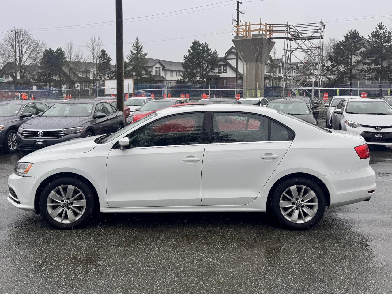 2015 Volkswagen Jetta FINANCING AVAILABLE Photo9