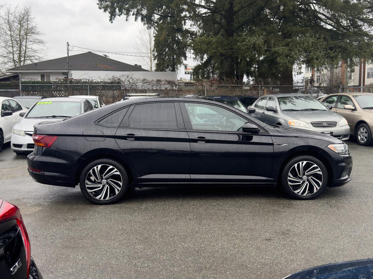 2019 Volkswagen Jetta FINANCING AVAILABLE Photo4