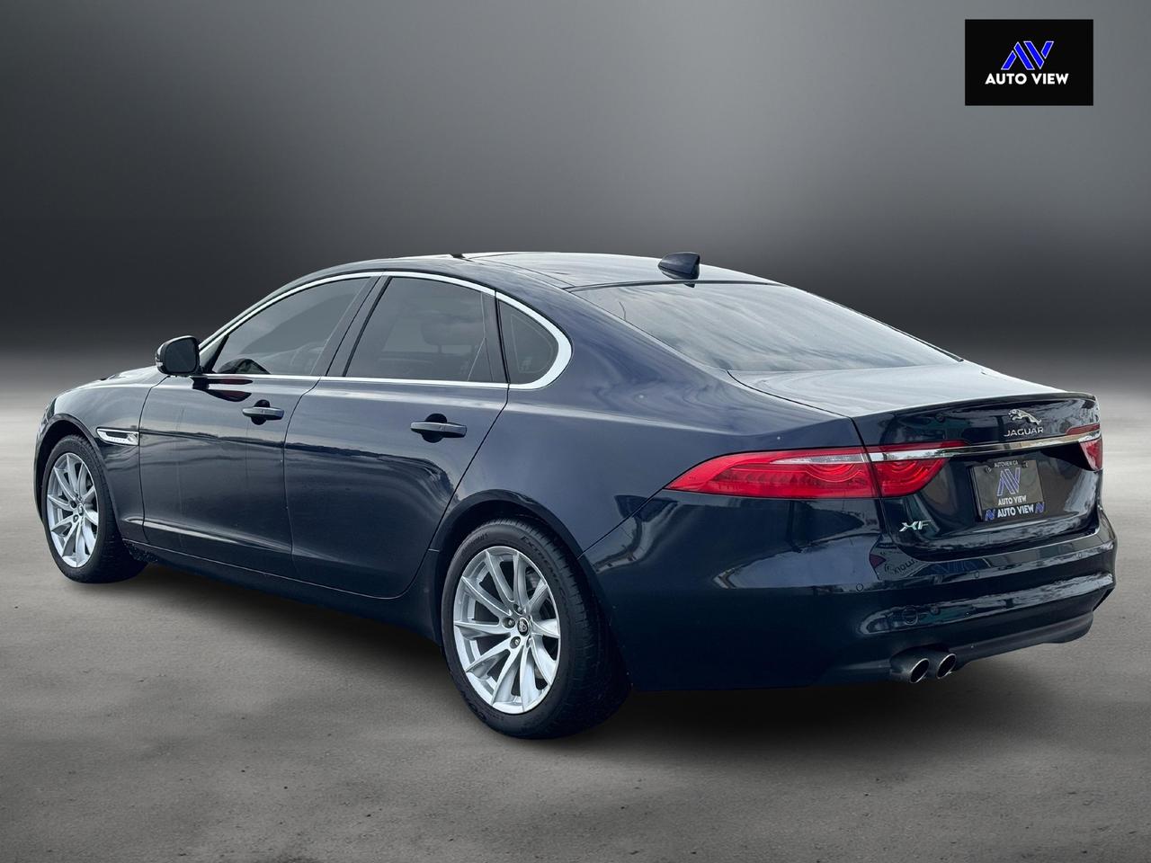 2017 Jaguar XF 20d Prestige **2.0L DIESEL // GREAT ON FUEL** Photo