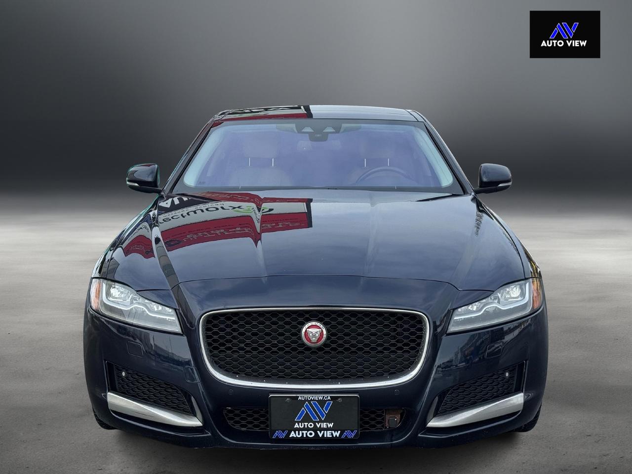2017 Jaguar XF 20d Prestige **2.0L DIESEL // GREAT ON FUEL** Photo2