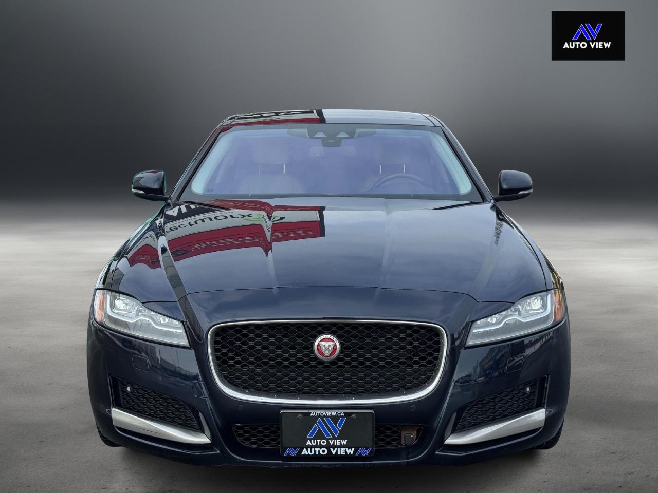 2017 Jaguar XF 20d Prestige **2.0L DIESEL // GREAT ON FUEL** Photo2