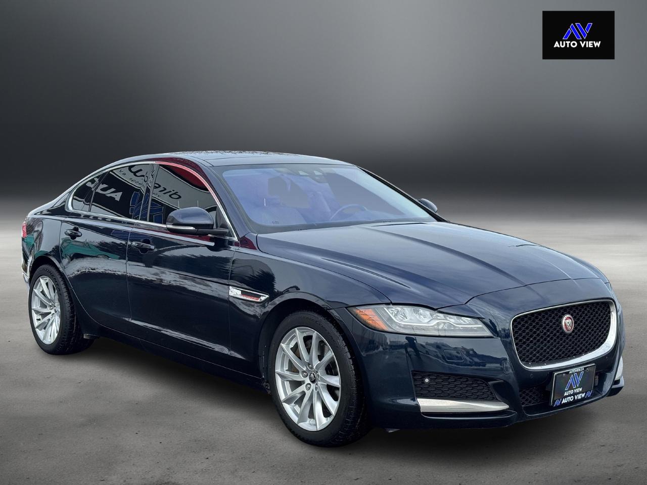 2017 Jaguar XF 20d Prestige **2.0L DIESEL // GREAT ON FUEL** Photo3