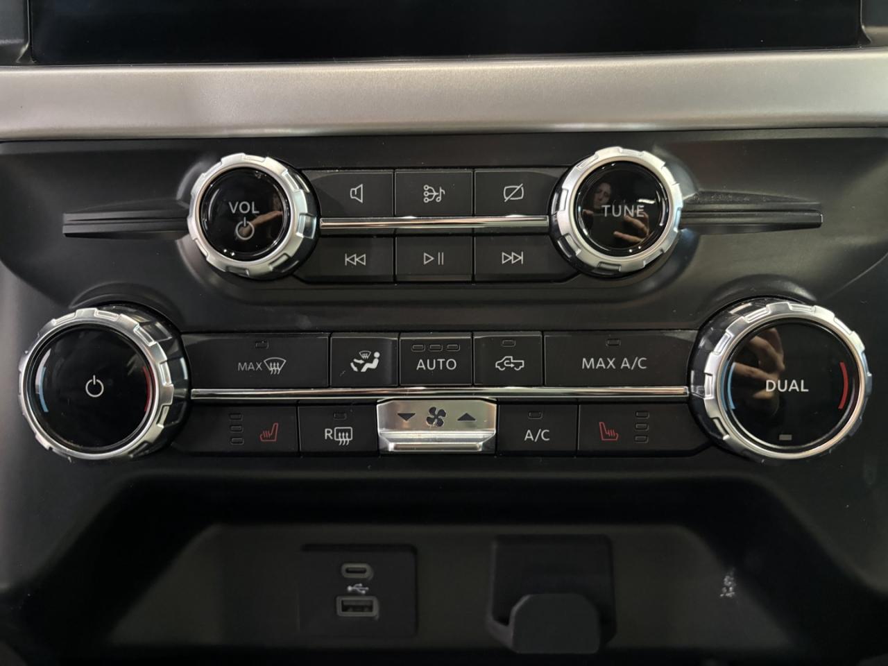 2022 Ford F-150 XLT Photo