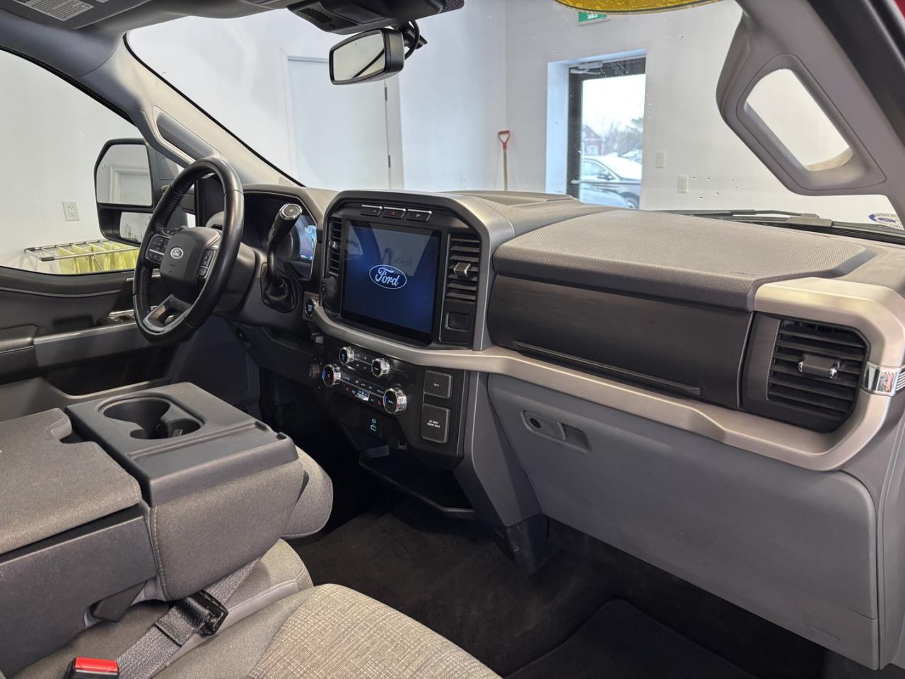 2022 Ford F-150 XLT Photo