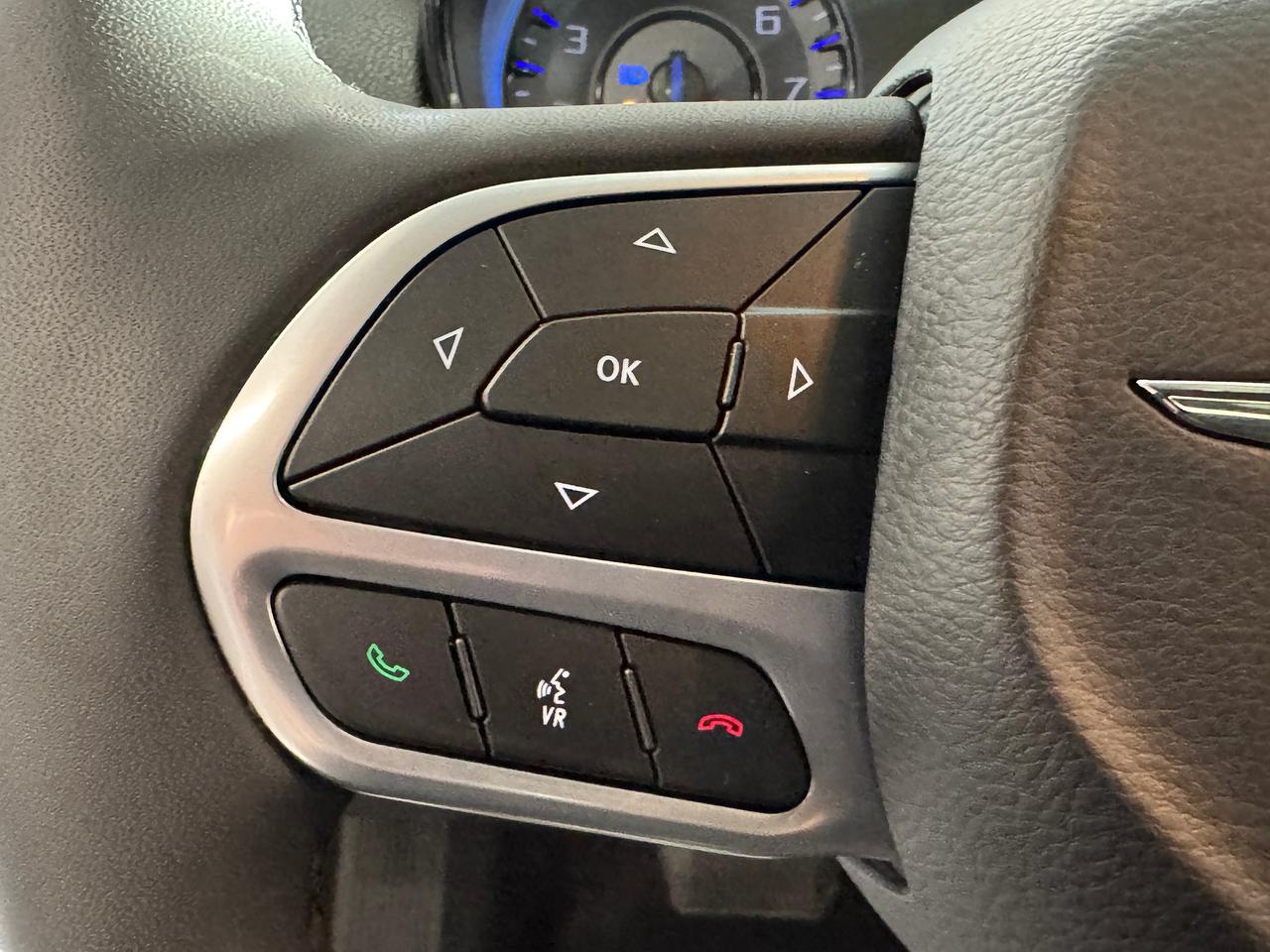 2023 Chrysler 300 300 Touring L AWD+Adaptive Cruise+Roof+Leather Photo