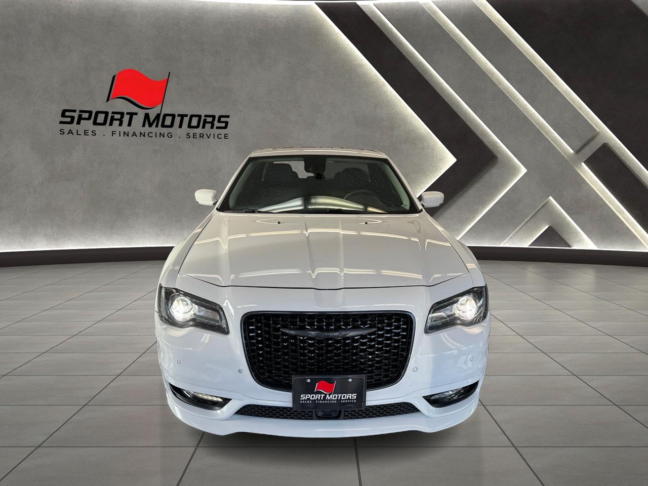 2023 Chrysler 300 300 Touring L AWD+Adaptive Cruise+Roof+Leather Photo