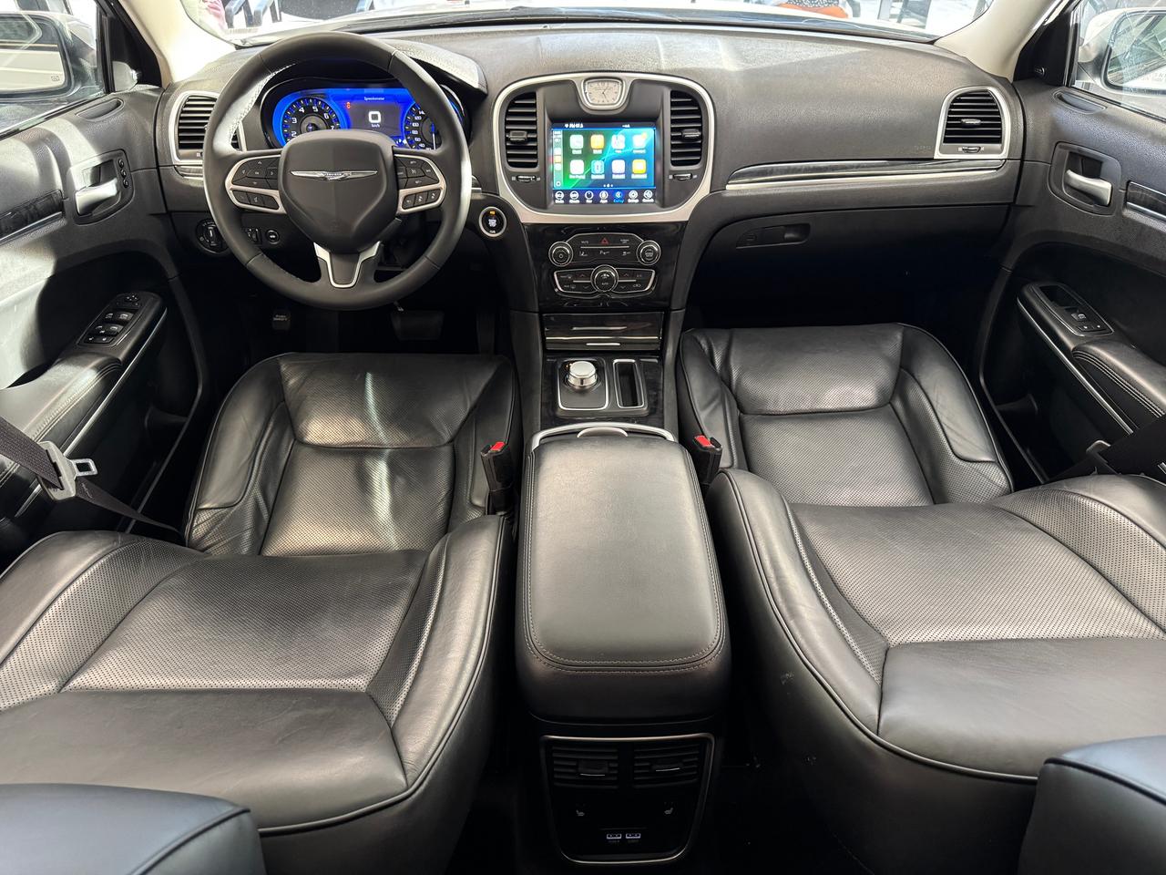 2023 Chrysler 300 300 Touring L AWD+Adaptive Cruise+Roof+Leather Photo5