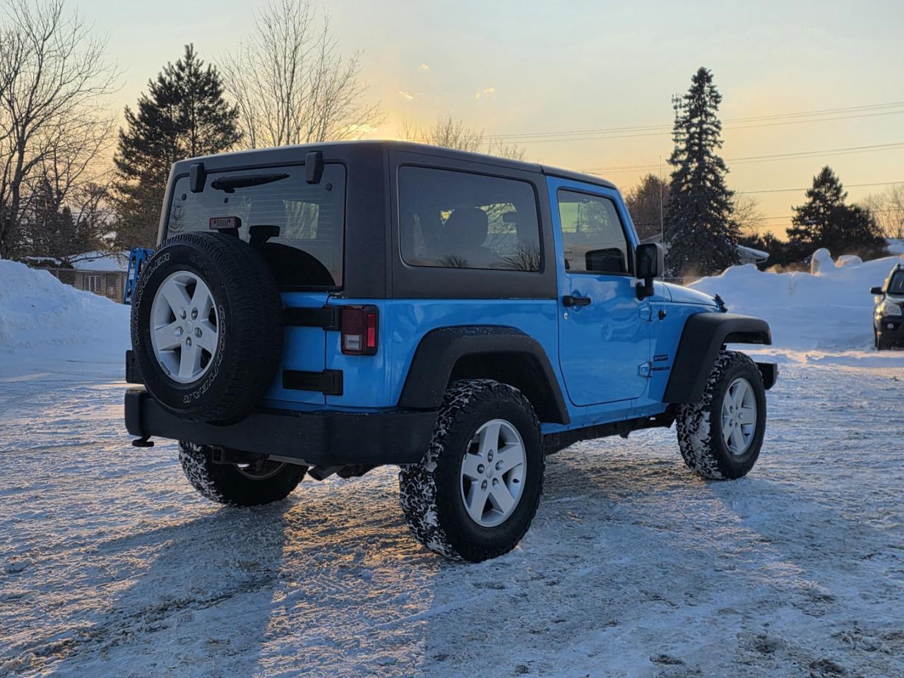 2017 Jeep Wrangler Sport 4WD Photo4