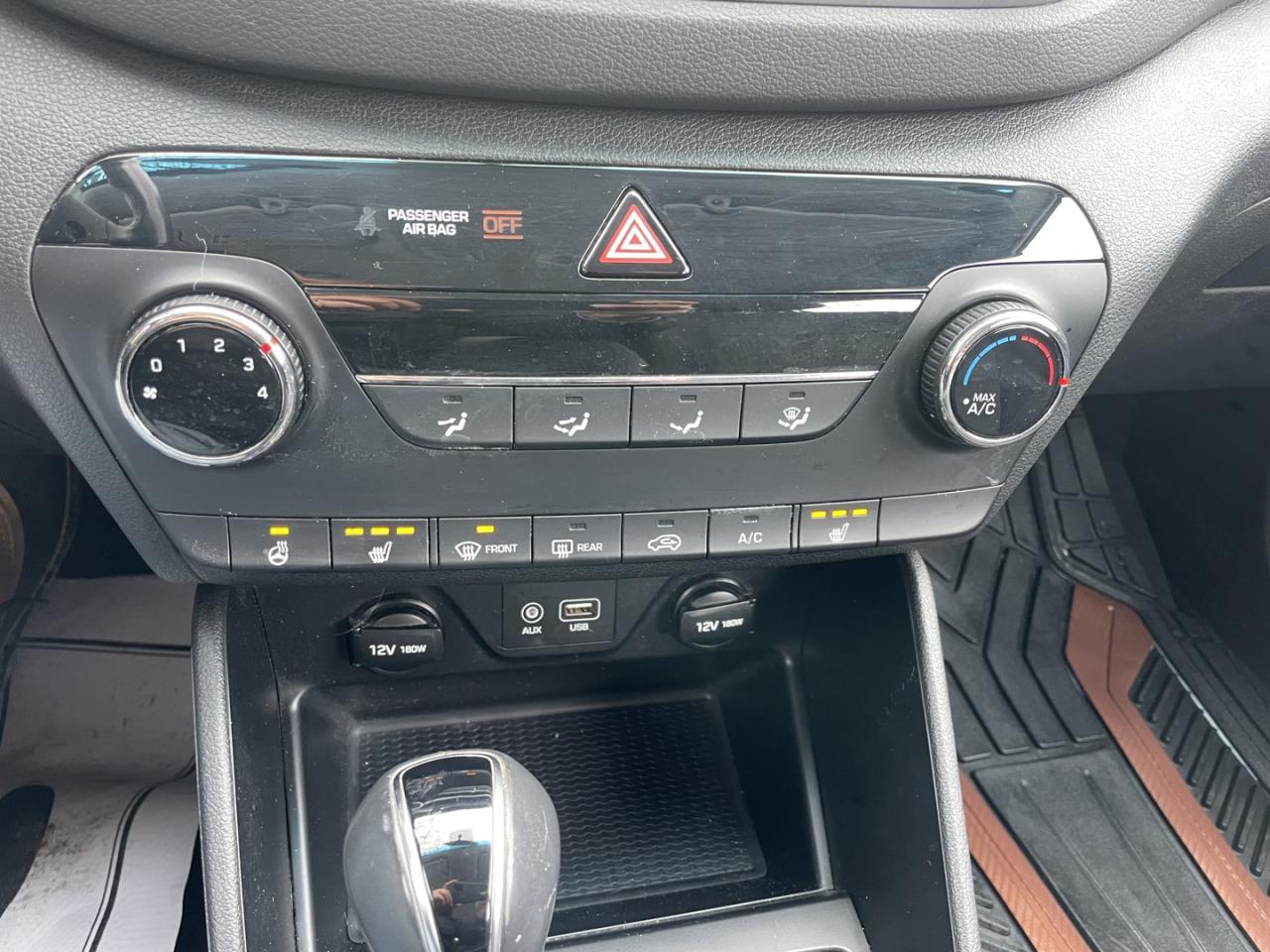 2018 Hyundai Tucson 2.0L Premium * 18 Srvc records Photo