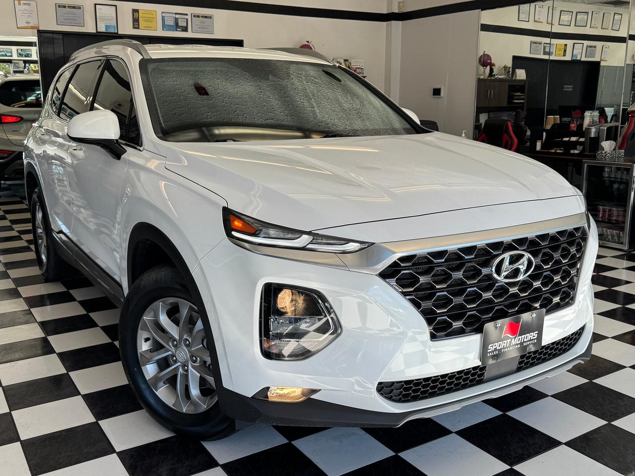 2019 Hyundai Santa Fe Essential AWD w/Safety+New Tires+Brake+CLEANCARFAX Photo