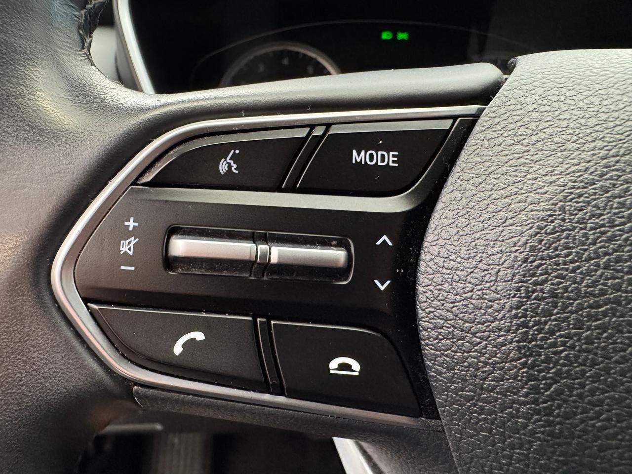 2019 Hyundai Santa Fe Essential AWD w/Safety+New Tires+Brake+CLEANCARFAX Photo