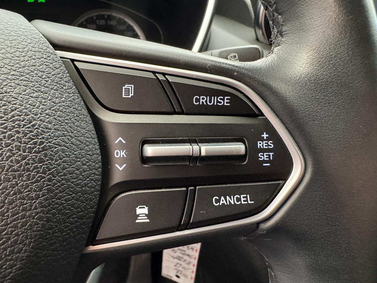 2019 Hyundai Santa Fe Essential AWD w/Safety+New Tires+Brake+CLEANCARFAX Photo