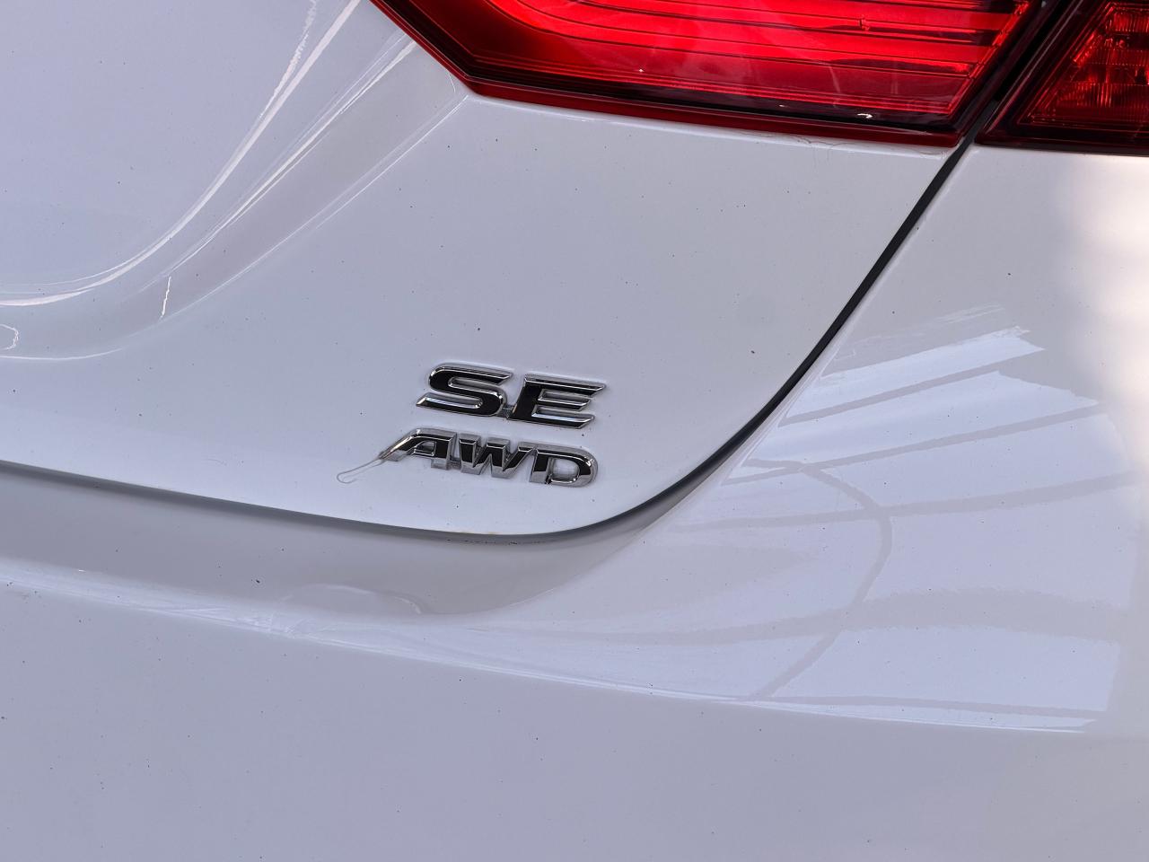 2021 Toyota Camry SE AWD+New Tires+Sunroof+CLEAN CARFAX Photo