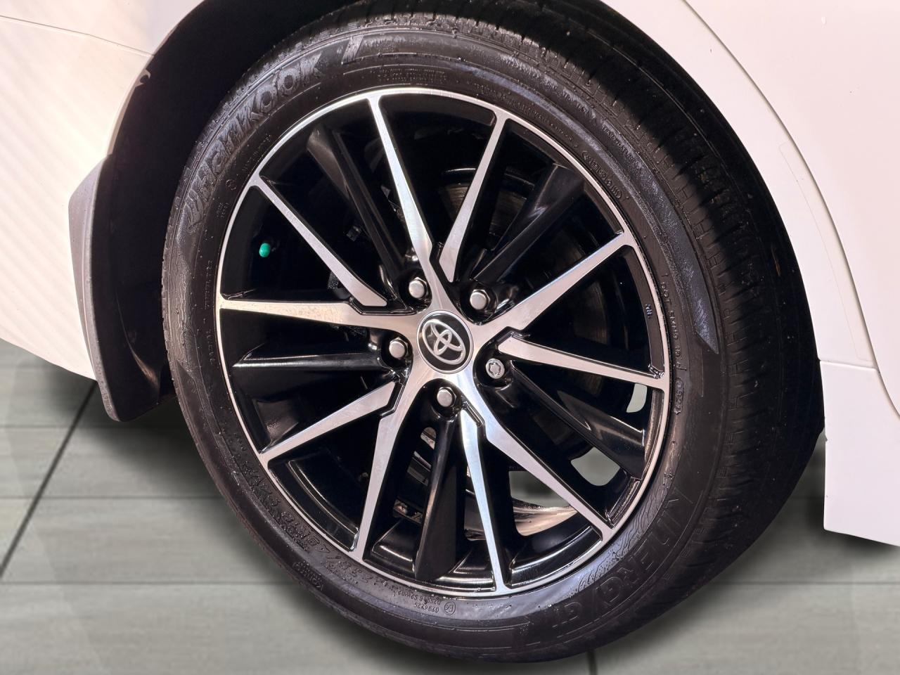 2021 Toyota Camry SE AWD+New Tires+Sunroof+CLEAN CARFAX Photo57