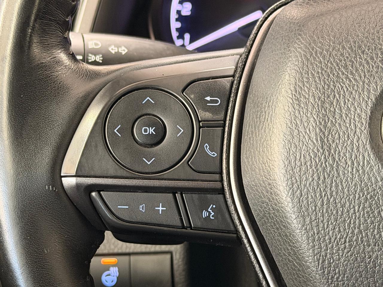 2021 Toyota Camry SE AWD+New Tires+Sunroof+CLEAN CARFAX Photo51