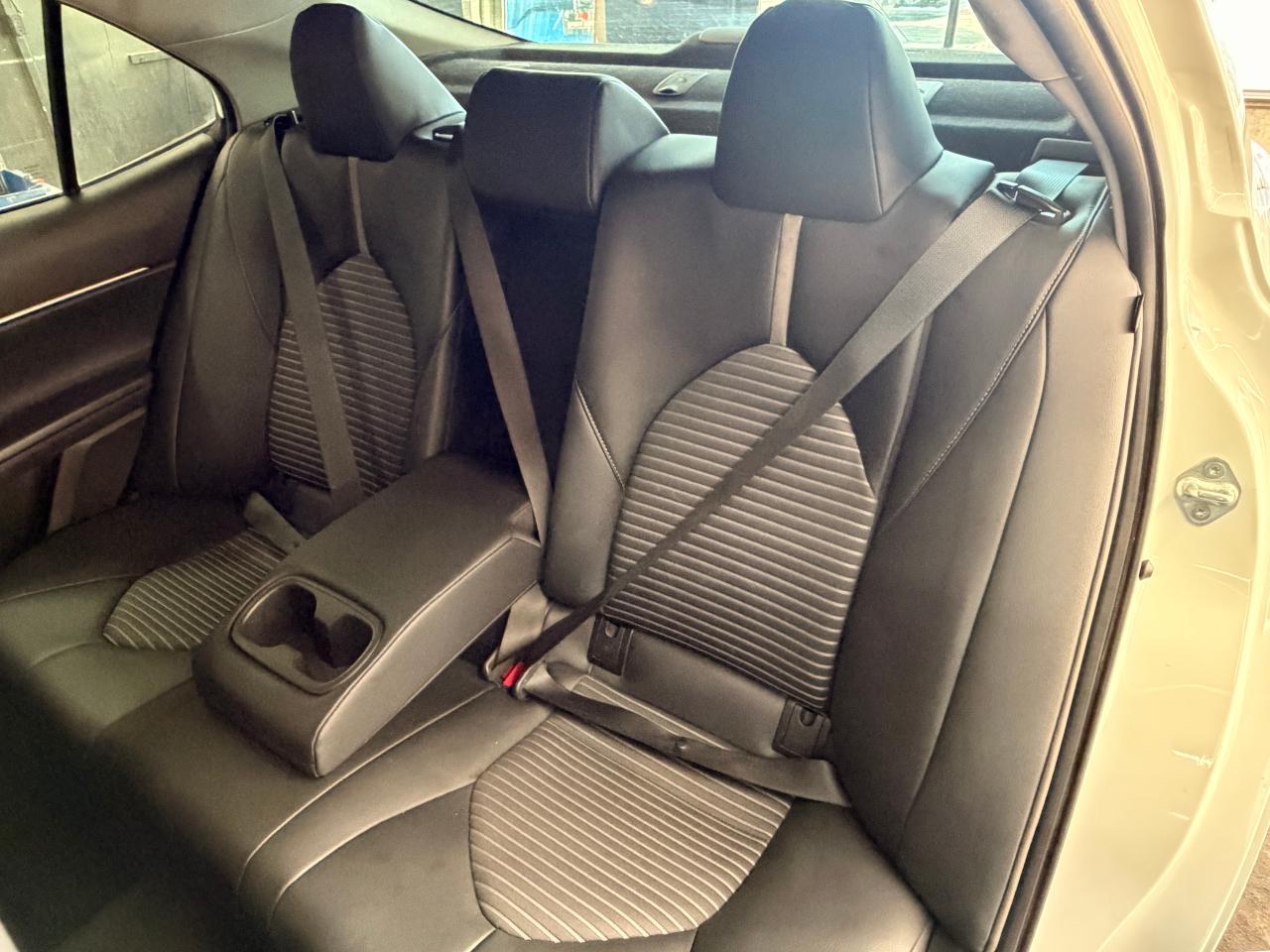 2021 Toyota Camry SE AWD+New Tires+Sunroof+CLEAN CARFAX Photo29