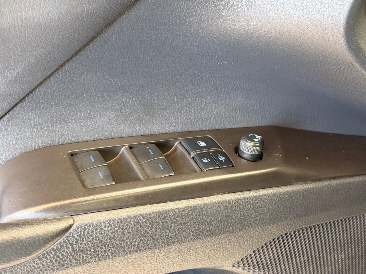 2021 Toyota Camry SE AWD+New Tires+Sunroof+CLEAN CARFAX Photo113