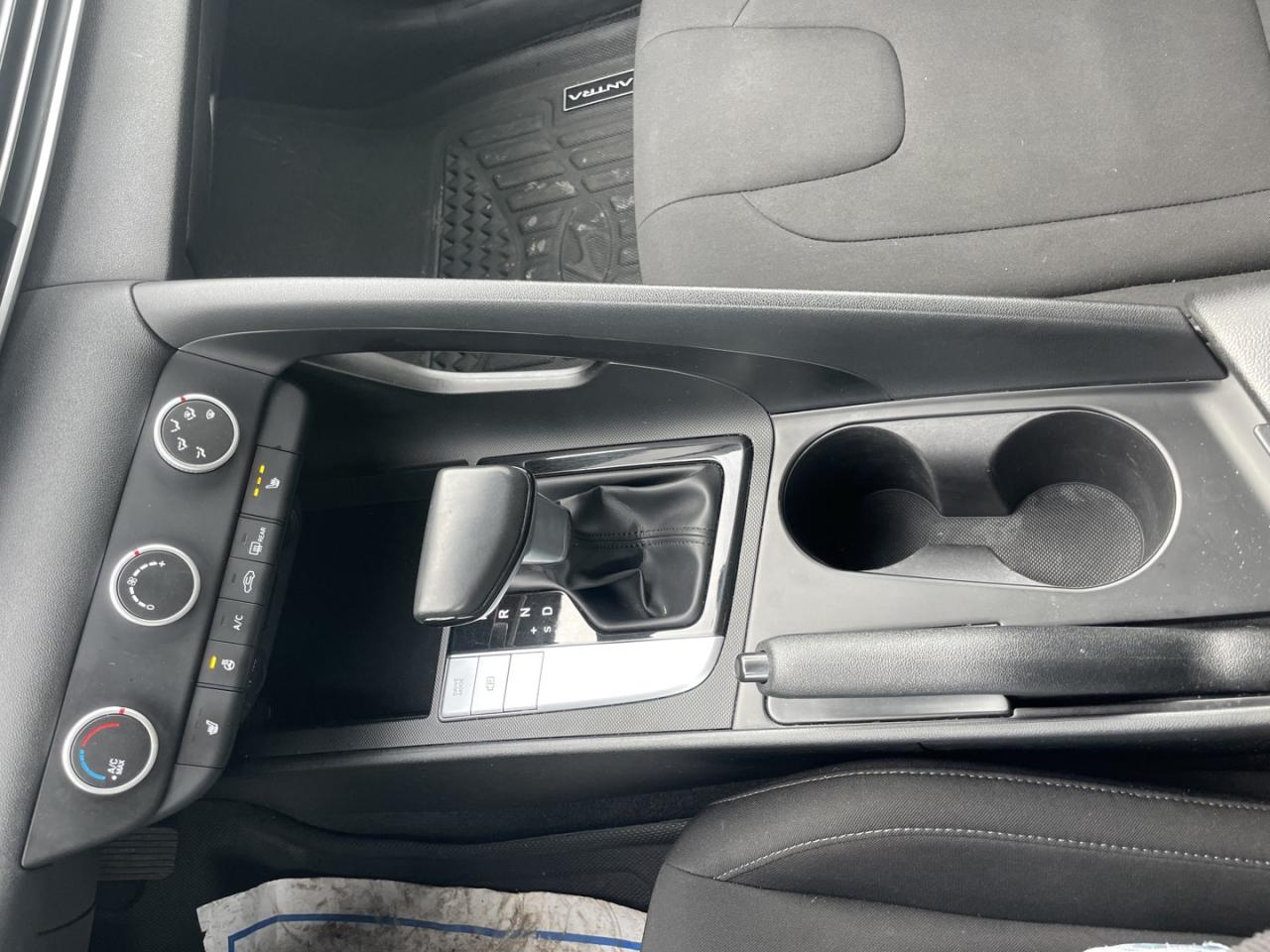 2021 Hyundai Elantra Preferred * Remote start Photo