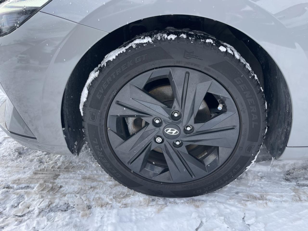 2021 Hyundai Elantra Preferred * Remote start Photo