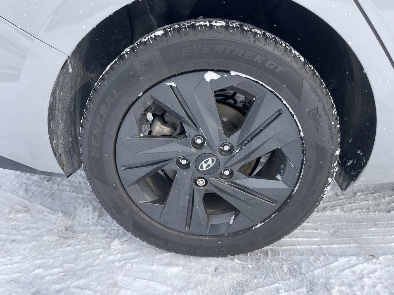 2021 Hyundai Elantra Preferred * Remote start Photo