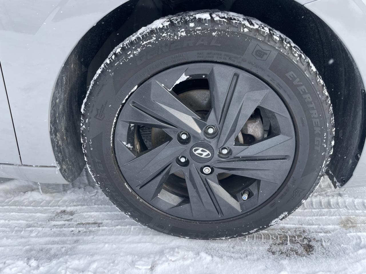 2021 Hyundai Elantra Preferred * Remote start Photo