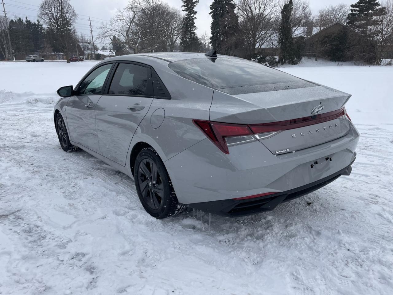 2021 Hyundai Elantra Preferred * Remote start Photo3