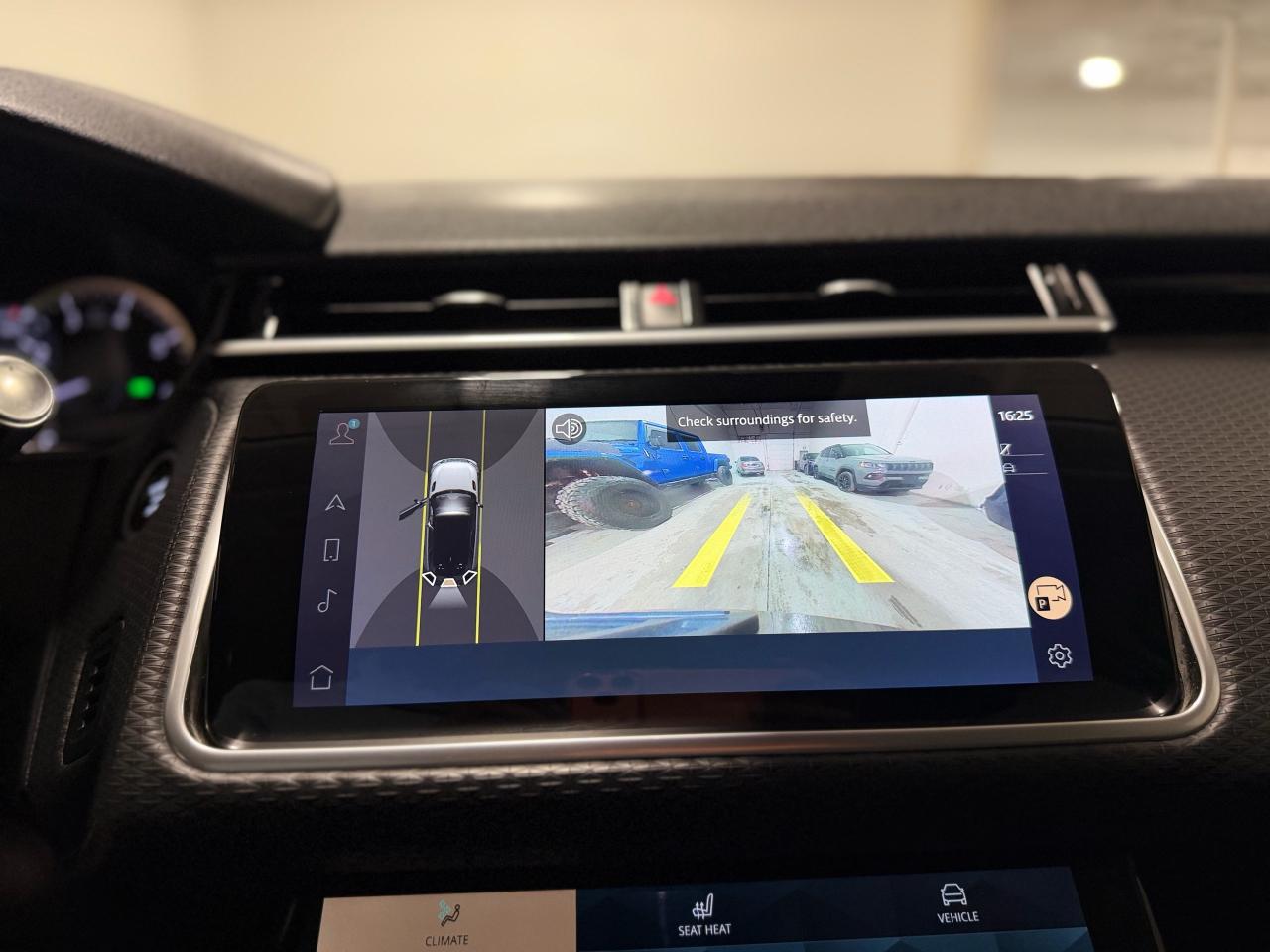 2022 Land Rover Range Rover Velar P250 S Photo