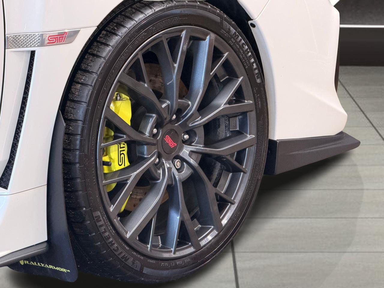 2019 Subaru WRX STI Sport-tech+Roof+BSM+CLEAN CARFAX Photo108