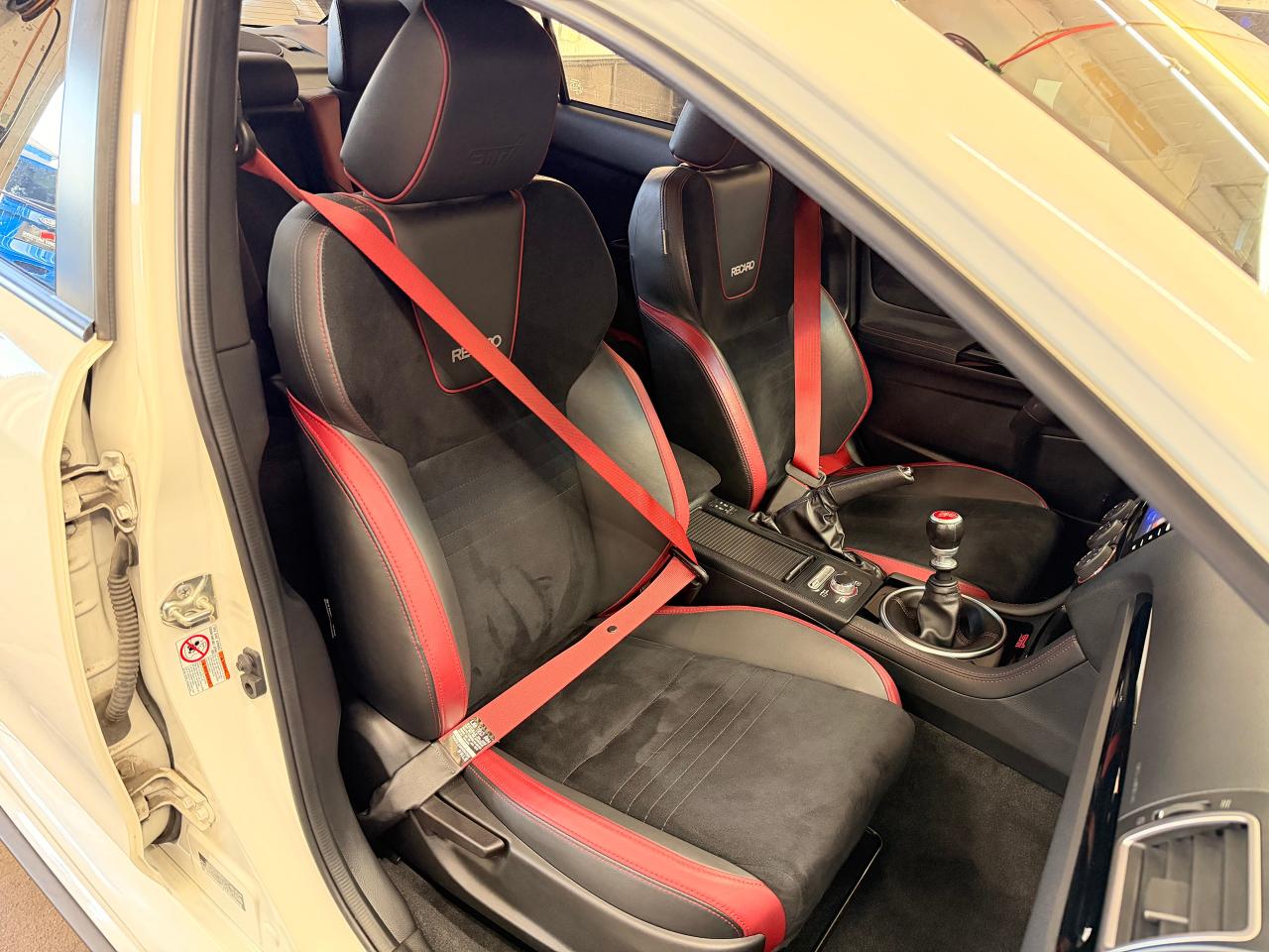 2019 Subaru WRX STI Sport-tech+Roof+BSM+CLEAN CARFAX Photo24