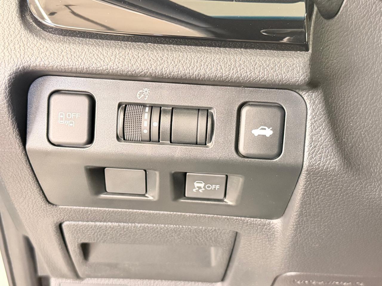 2019 Subaru WRX STI Sport-tech+Roof+BSM+CLEAN CARFAX Photo40