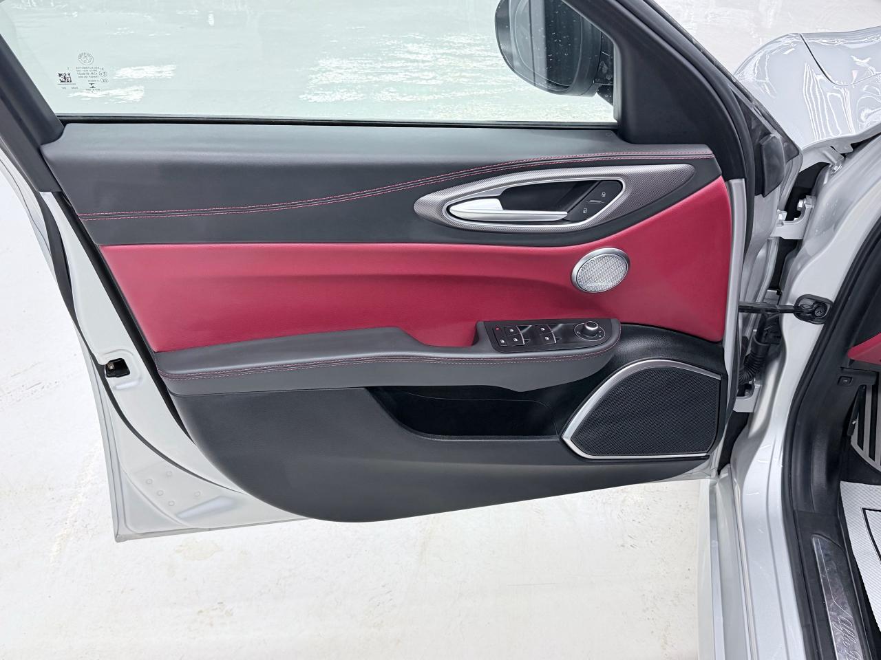 2021 Alfa Romeo Giulia TI SPORT|RED INT|NAV|BSM|LKA|FCW|ACC|HK SOUND|PANO Photo