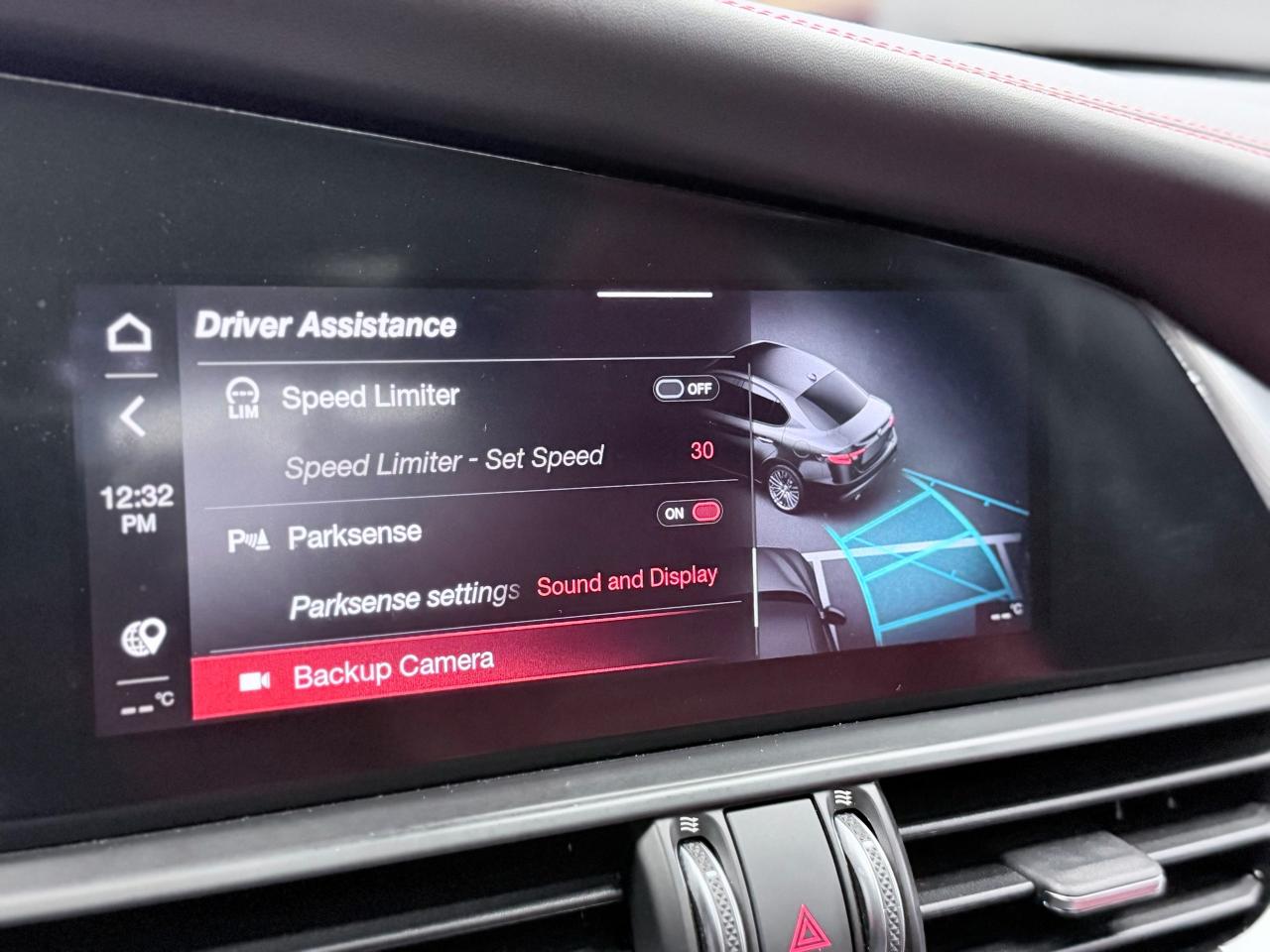 2021 Alfa Romeo Giulia TI SPORT|RED INT|NAV|BSM|LKA|FCW|ACC|HK SOUND|PANO Photo