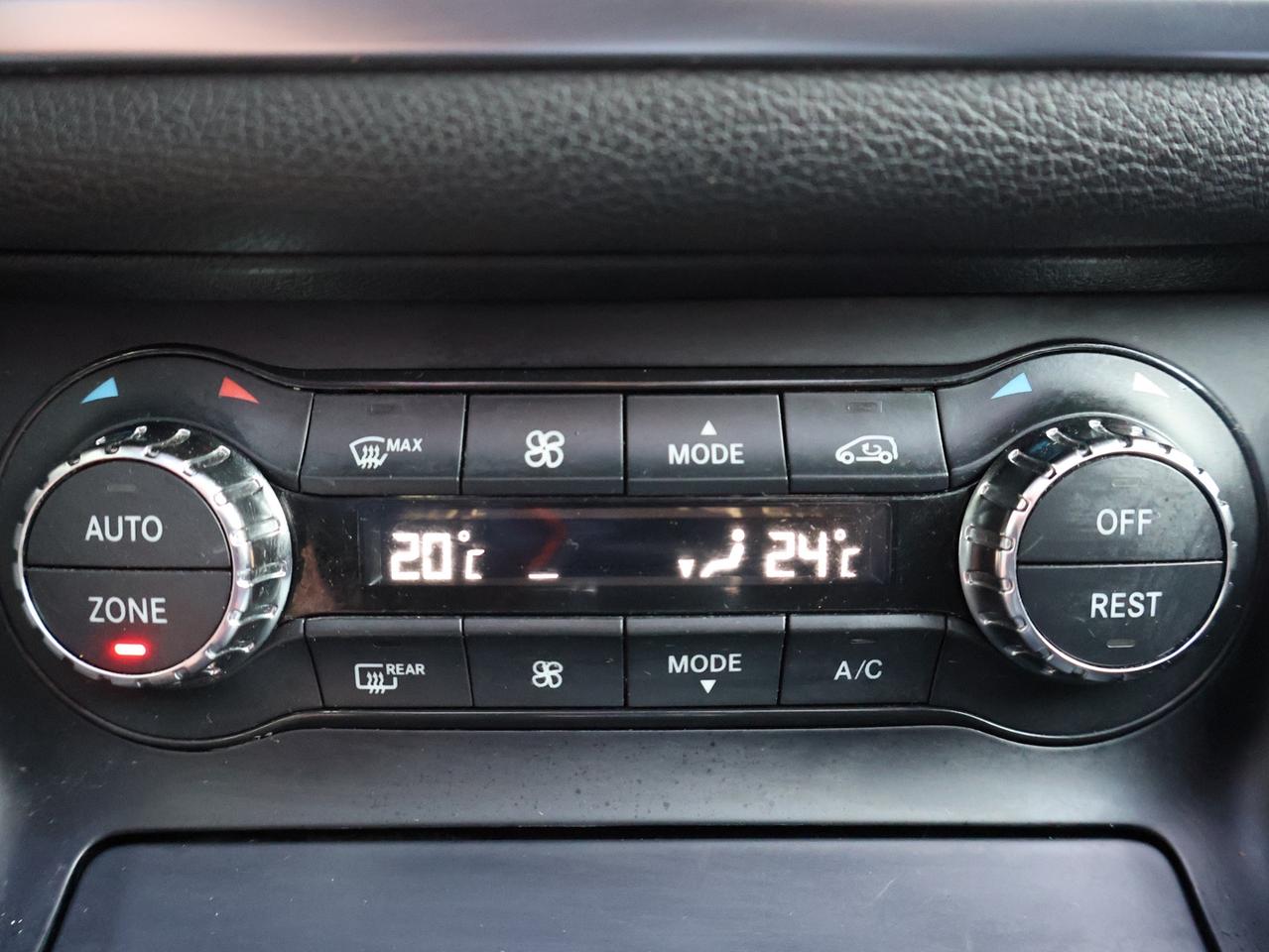 2016 Mercedes-Benz GLA GLA45 AMG AWD CERTIFIED *ACCIDENT FREE* CAMERA NAV BLUETOOTH LEATHER HEATED SEATS SUNROOF CRUISE ALLOYS Photo