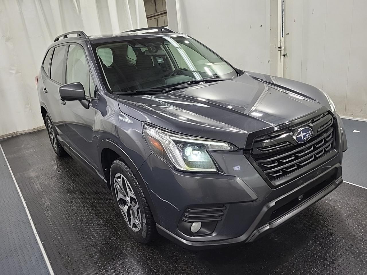 <p><span>Special Financing&nbsp;Purchase&nbsp;Price: $16,888 / Cash Price: $17<span id=jodit-selection_marker_1769115715041_5353654626273336 data-jodit-selection_marker=start style=line-height: 0; display: none;></span>,888 -&nbsp;<span>***CALL FOR APPOINTMENT***</span></span></p><p>___________________________________________</p><p><span>** 100% CANADIAN VEHICLE ** Visit Our Website @ EliteLuxuryMotors.ca *&nbsp;</span></p><p>___________________________________________</p><p>Please note:&nbsp;&nbsp;Approximately 30% of our inventory&nbsp;is stored at our secondary lot. Kindly book an appointment to ensure the vehicle youre interested in is available for viewing.&nbsp;<span>Call us today at (905) 639-8187</span>.&nbsp; Thank you.<br>___________________________________________</p><p>High Value Options</p><p>Reverse Camera<br>Cruise Control<br>Power Steering<br>Rear Defrost<br>Radio Equipment: AM/FM/CD<br>HD Radio<br>Satellite Radio<br>Vocal Assist Telematics<br>Power Windows<br>Power Locks<br>Power Mirrors<br>Traction Control<br>Power Seats: Driver<br>Heated Seats: Front Only<br>Roof Type: Hard Top<br>Luggage Rack<br>Fog Lights<br>ABS<br>SPOILER<br>CARGO COVER<br>Drive Train - All Wheel<br></p><p>___________________________________________</p><p>FINANCING - Financing is available! Bad Credit? No Credit? Bankrupt? Well help you rebuild your credit! Low finance rates are available! (Based on Credit rating and On Approved Credit) We also have financing options available starting at @7.99% O.A.C All credits are approved, bad, Good, and New!!! Credit applications are available on our website. Approvals are done very quickly.&nbsp;&nbsp;Finance Fee may apply</p><p><span>___________________________________________</span></p><p><span>PRICE - We know the price is important to you which is why our vehicles are priced to put a smile on your face. Prices are plus HST and licensing. Free CarFax Canada with every vehicle!</span></p><p><span>___________________________________________</span><br></p><p><span>CERTIFICATION PACKAGE - A certification package can be purchased for only $699, if not Certified then as per OMVIC Regulations the vehicle is deemed to be not drivable, and not certified</span></p><p><span><span>___________________________________________</span><br></span></p><p><span>WARRANTY - Here at Elite Luxury Motors, we offer extended warranties for any make, model, year, or mileage. from 3 months to 4 years in length. Coverage ranges from powertrain (engine, transmission, differential) to Comprehensive warranties that include many other components. We have chosen to partner with Lubrico Warranty, the longest-serving warranty provider in Canada. All warranties are fully insured and every warranty over two years in length comes with the If you don t use it, you won t lose its guarantee. We have also chosen to help our customers protect their financed purchases by making Assureway Gap coverage available at a great price. At Elite Luxury, we are always easy to talk to and can help you choose the coverage that best fits your needs.&nbsp;</span></p><p><br></p><p><span>___________________________________________</span><br></p><p><span>The listed price reflects our finance offer, which includes a special finance rebate. Cash purchase prices may vary. For more information, please visit our website or call us.</span><br></p><p><span>___________________________________________</span></p><p>New vehicles arriving daily. Visit us at 547 Plains Road East, Burlington. Top-quality pre-owned vehicles.Ontario-registered dealer. Buy with confidence</p><p>___________________________________________</p><p>If youd like more information or want to schedule a test drive, our team is ready to help. Stop in, call, or reach out online. We look forward to welcoming you soon.<br></p><p><span><span>___________________________________________</span><br></span></p><p><span>Please make an appointment before visiting us! Call US today! ( 905 ) 639 - 8187&nbsp;</span></p><p><span><span>___________________________________________</span></span></p><p><span>WE ARE LOCATED AT</span></p><p><span>547 Plains Rd E, Burlington, ON L7T 2E</span></p>