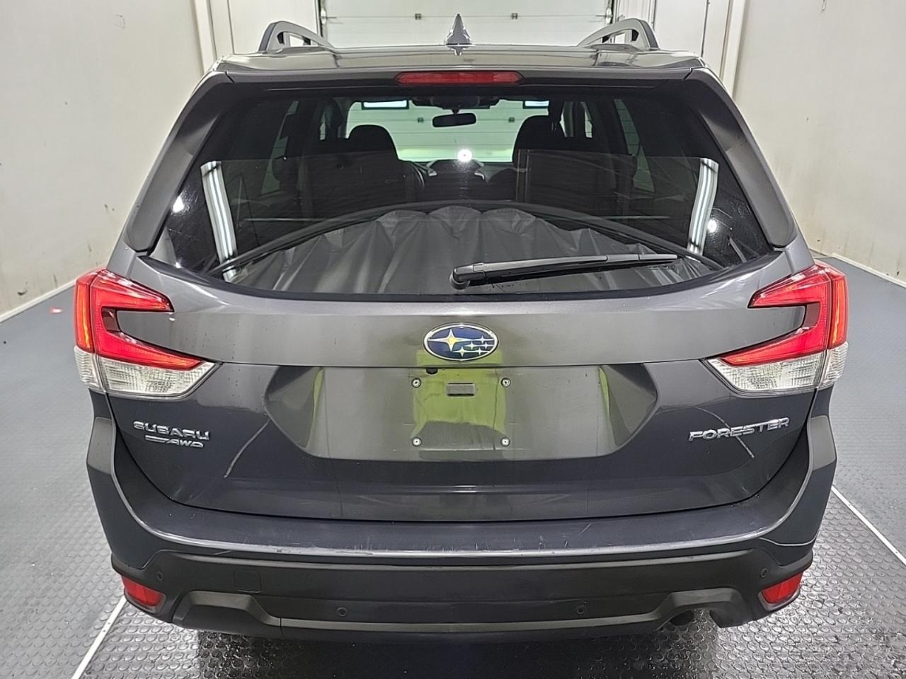 2022 Subaru Forester AWD - Reverse Camera - Heated Seats !! Photo3