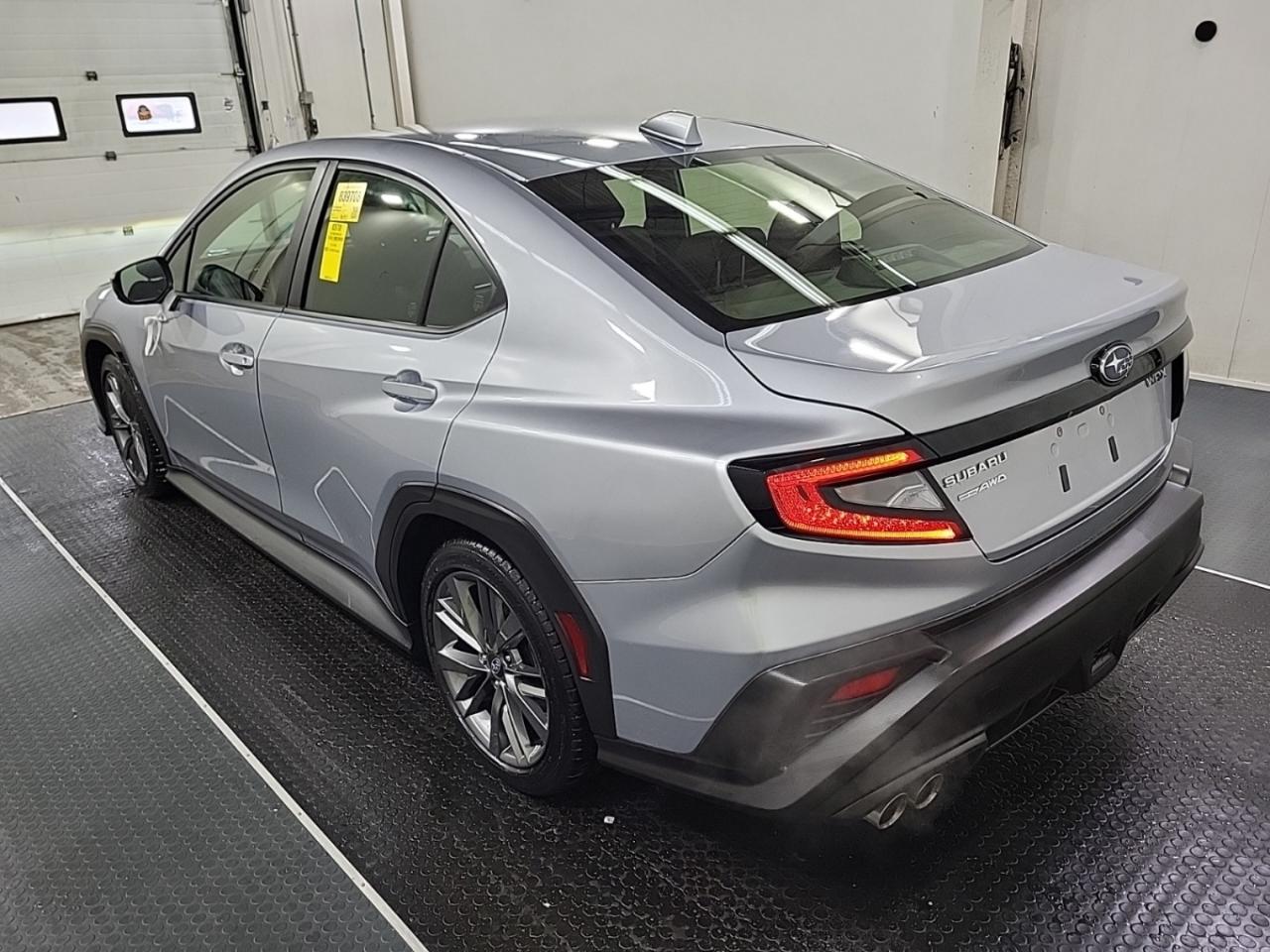 2023 Subaru WRX MANUAL - REVERSE CAMERA - ONE OWNER CAR !!! Photo