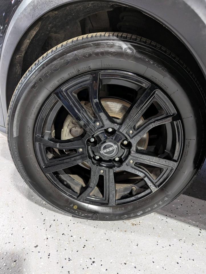 2022 Nissan Kicks SV FWD Photo