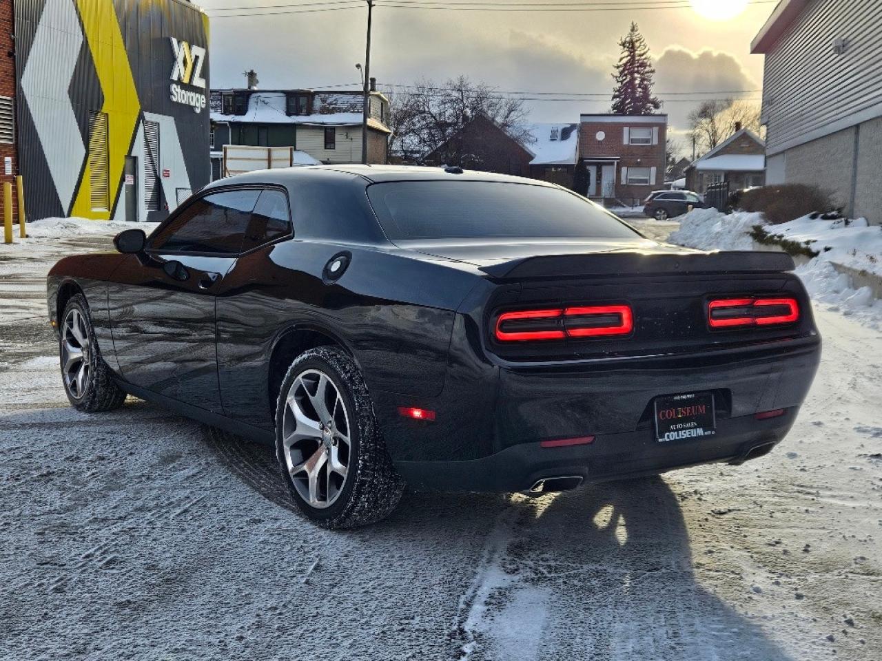 2015 Dodge Challenger SXT PLUS-LEATHER-SUNROOF Photo