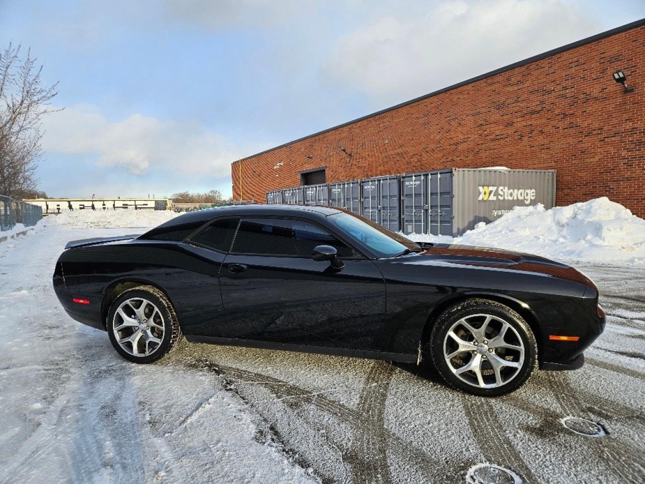2015 Dodge Challenger SXT PLUS-LEATHER-SUNROOF Photo