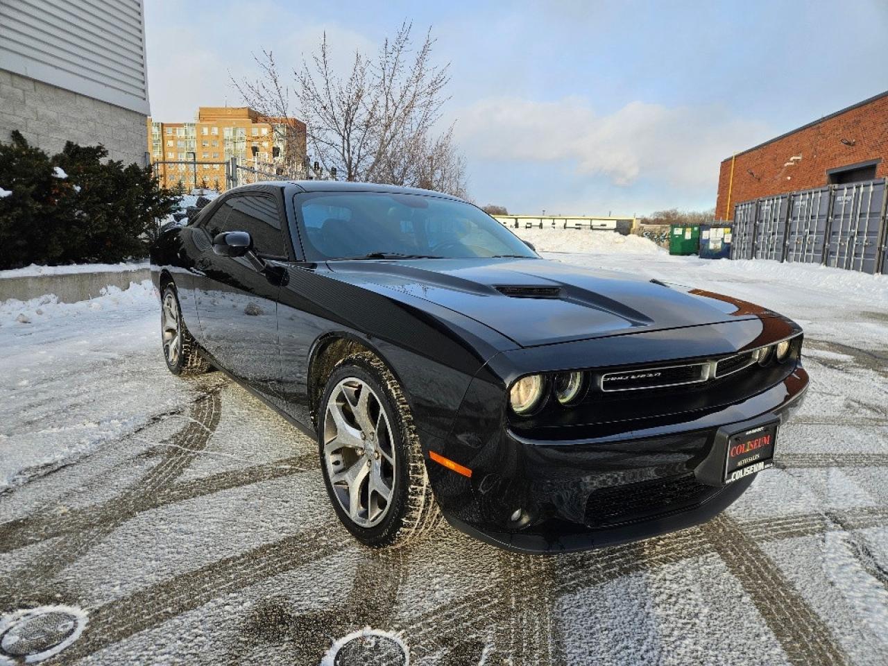 2015 Dodge Challenger SXT PLUS-LEATHER-SUNROOF Photo