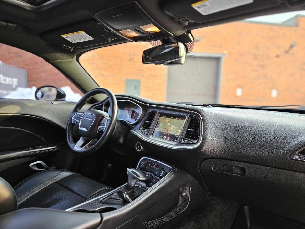 2015 Dodge Challenger SXT PLUS-LEATHER-SUNROOF Photo