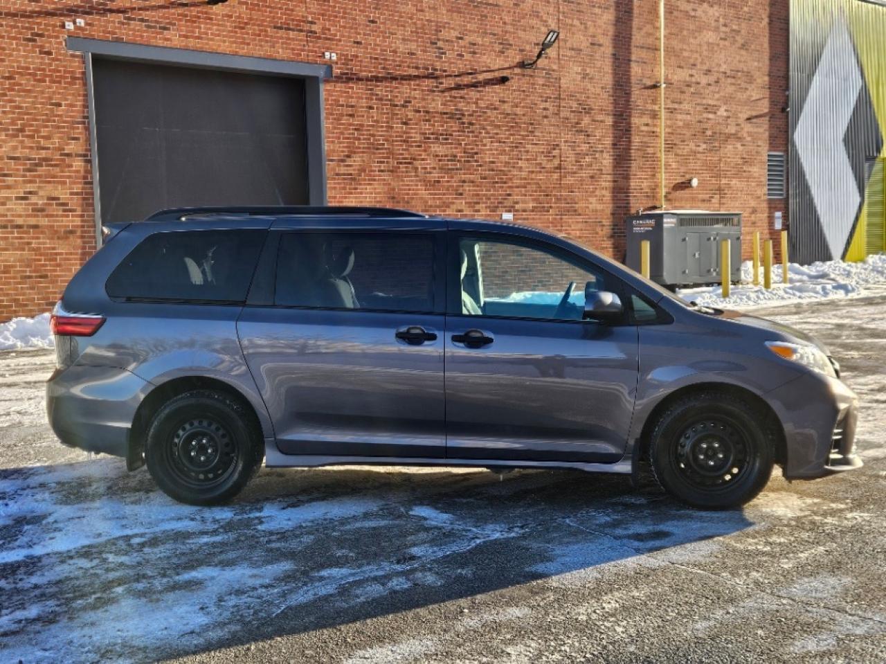 2020 Toyota Sienna 7 PASSENGER-LDW-ADAPTIVE CRUISE-CERTIFED Photo