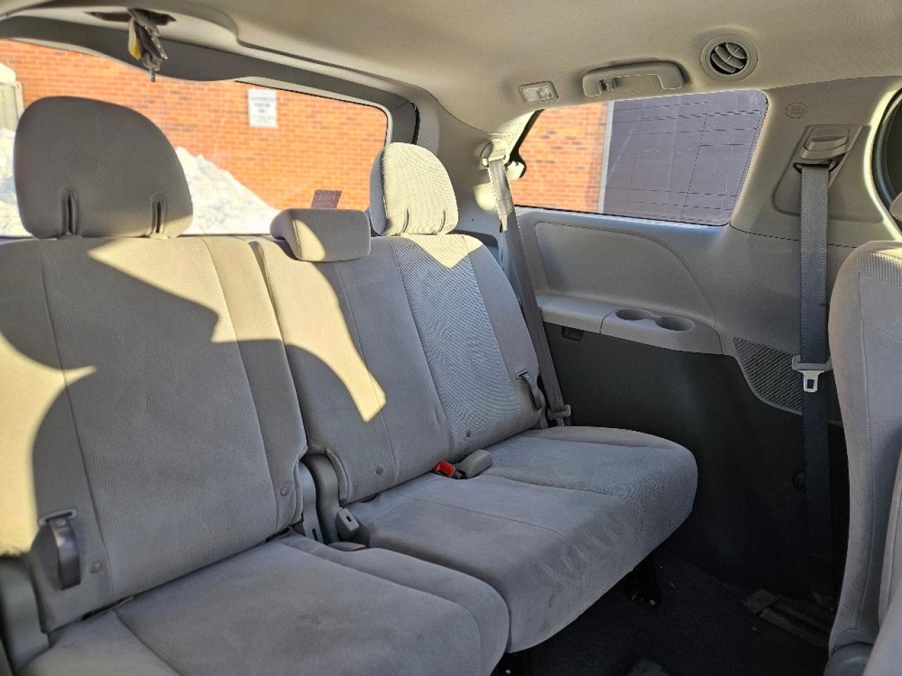 2020 Toyota Sienna 7 PASSENGER-LDW-ADAPTIVE CRUISE-CERTIFED Photo