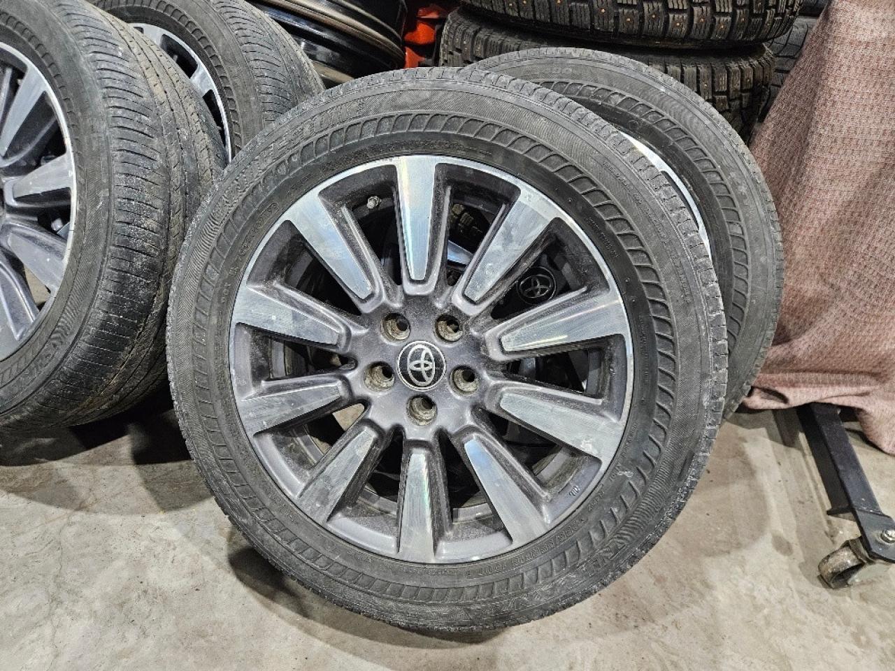 2020 Toyota Sienna 7 PASSENGER-LDW-ADAPTIVE CRUISE-CERTIFED Photo