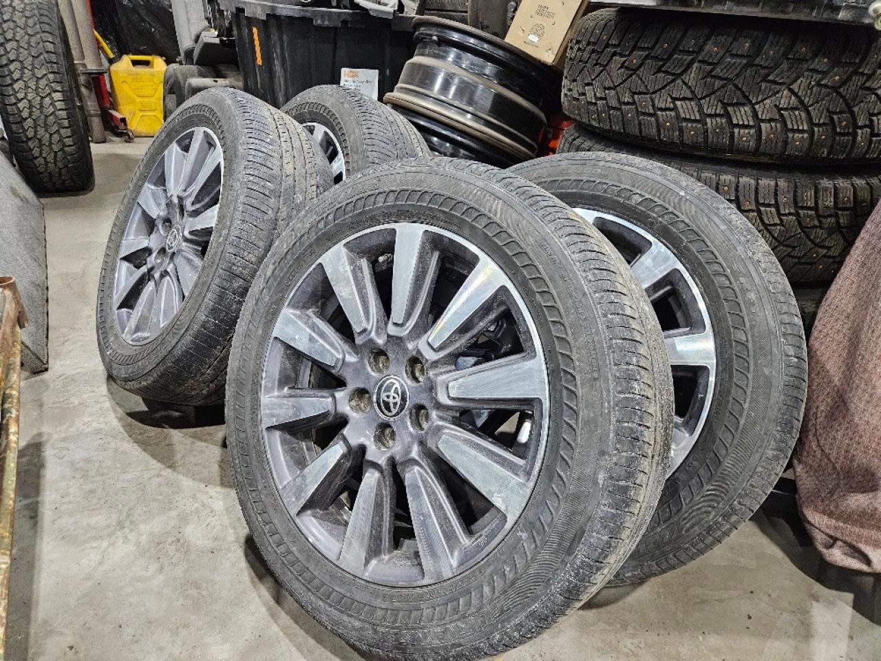 2020 Toyota Sienna 7 PASSENGER-LDW-ADAPTIVE CRUISE-CERTIFED Photo