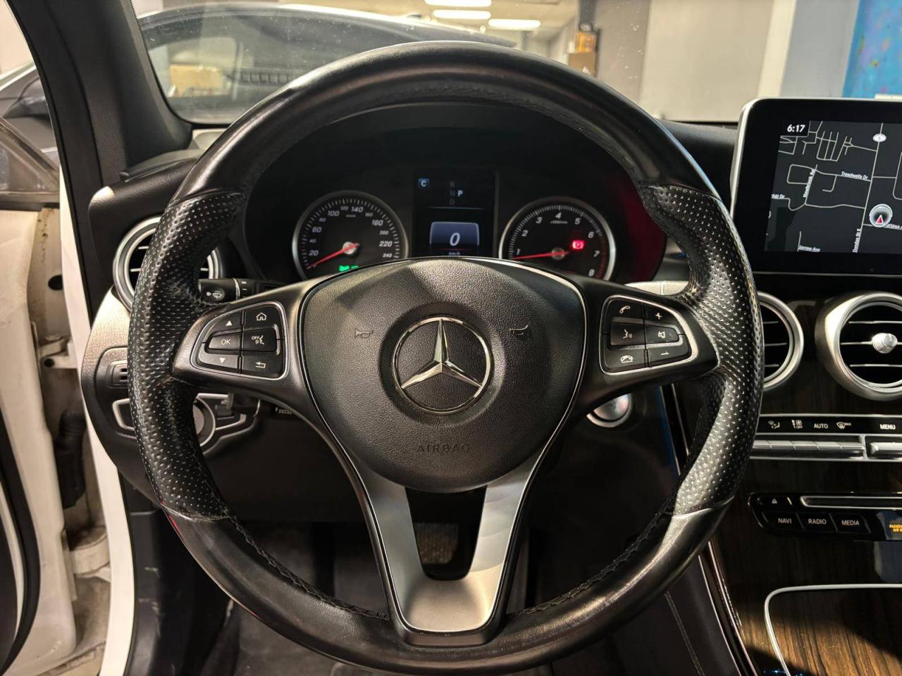 2016 Mercedes-Benz GLC-Class 4MATIC 4dr GLC 300 CLEAN CARFAX, NO ACCIDENTS Photo