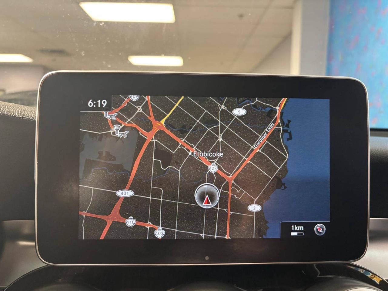 2016 Mercedes-Benz GLC-Class 4MATIC 4dr GLC 300 CLEAN CARFAX, NO ACCIDENTS Photo