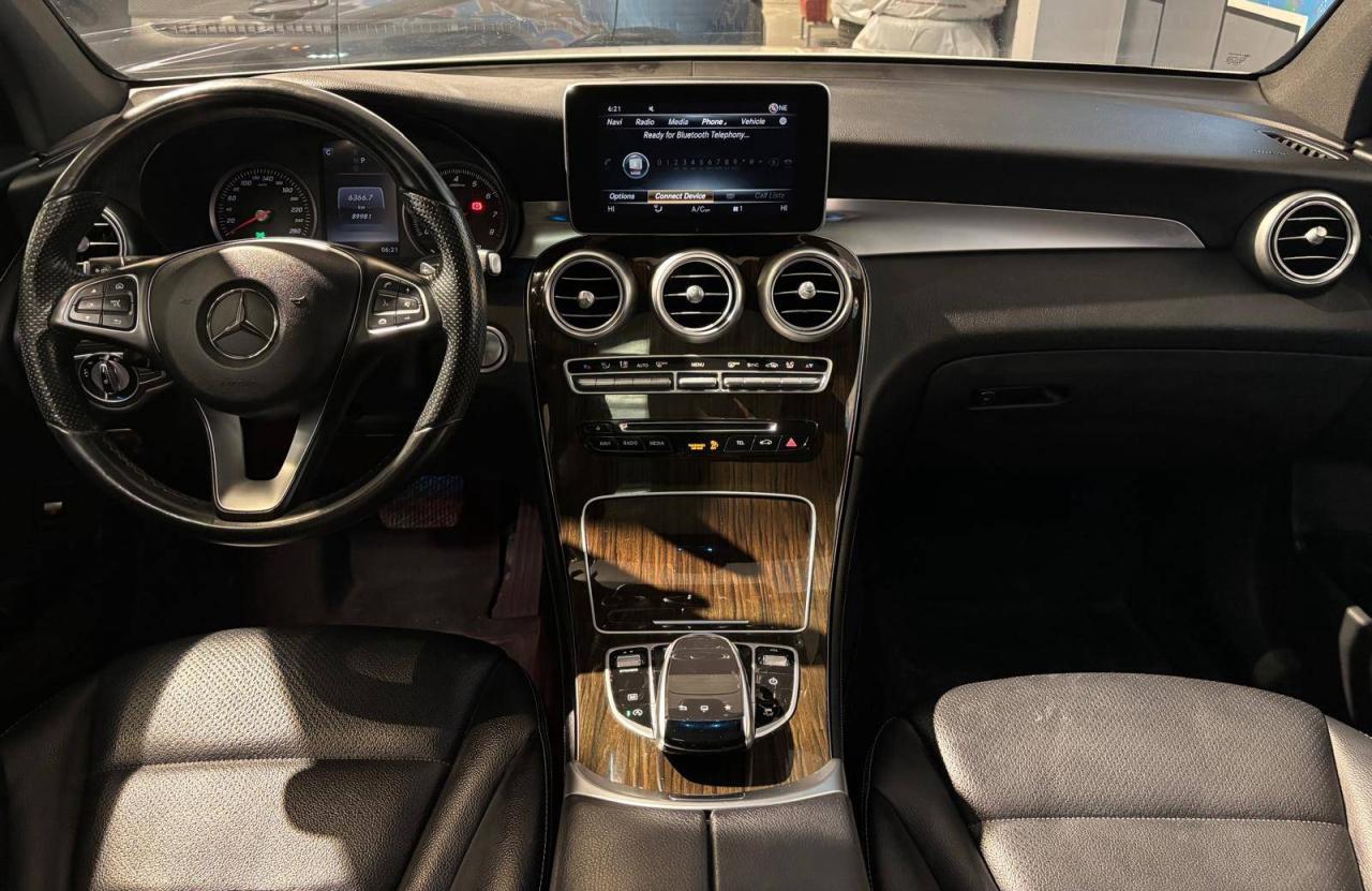 2016 Mercedes-Benz GLC-Class 4MATIC 4dr GLC 300 CLEAN CARFAX, NO ACCIDENTS Photo