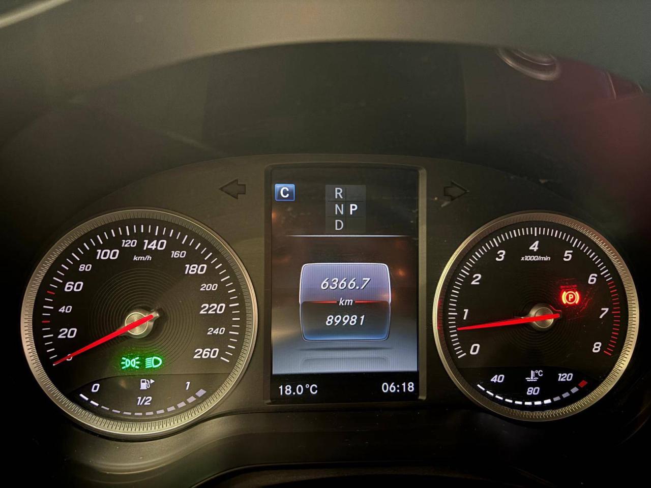 2016 Mercedes-Benz GLC-Class 4MATIC 4dr GLC 300 CLEAN CARFAX, NO ACCIDENTS Photo