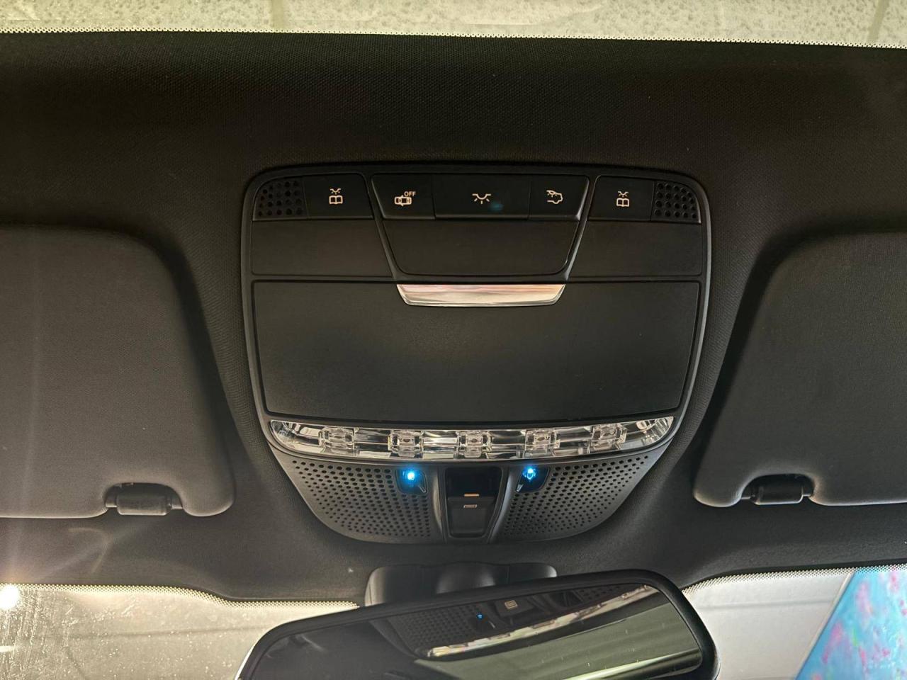 2016 Mercedes-Benz GLC-Class 4MATIC 4dr GLC 300 CLEAN CARFAX, NO ACCIDENTS Photo